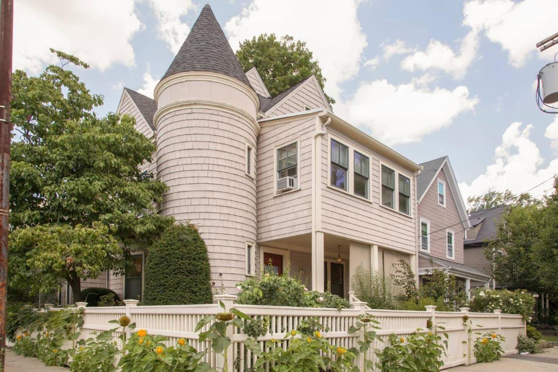 Charming Harvard Victorian Кембридж Экстерьер фото